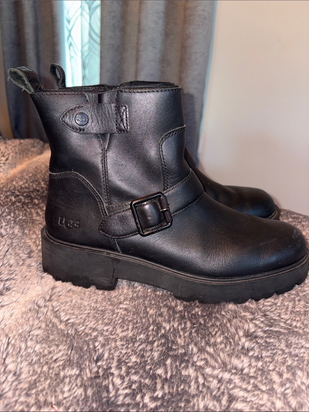 UGG  Black Leather Moto Buckle Boot size 10
